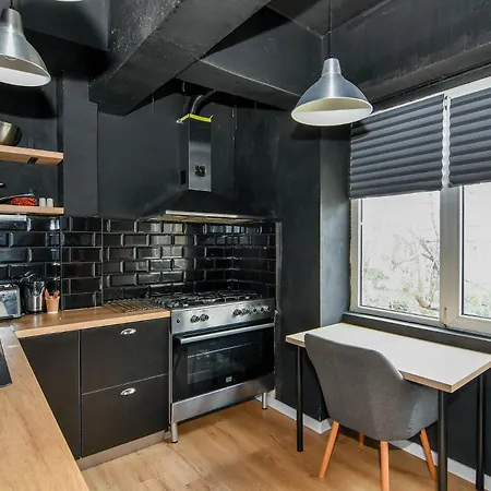 Urban Flat 4 Guests With Ac * Várna