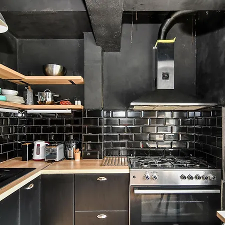 Urban Flat 4 Guests With Ac Apartman *