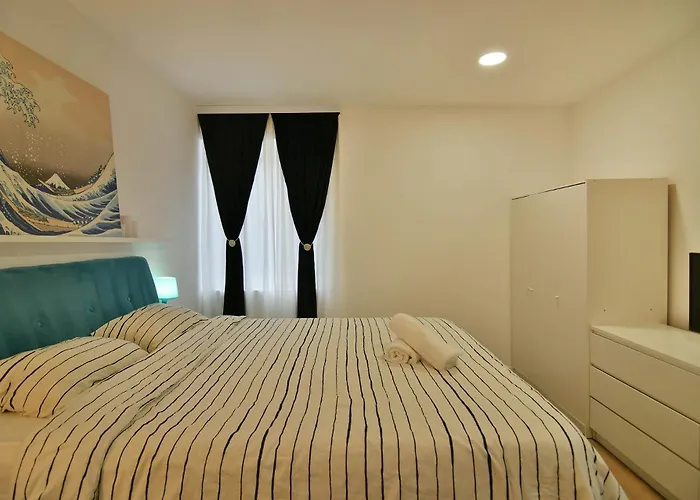 아파트 Urban Flat 4 Guests With Ac 바르나