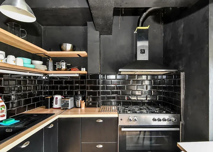 Urban Flat 4 Guests With Ac 아파트 *